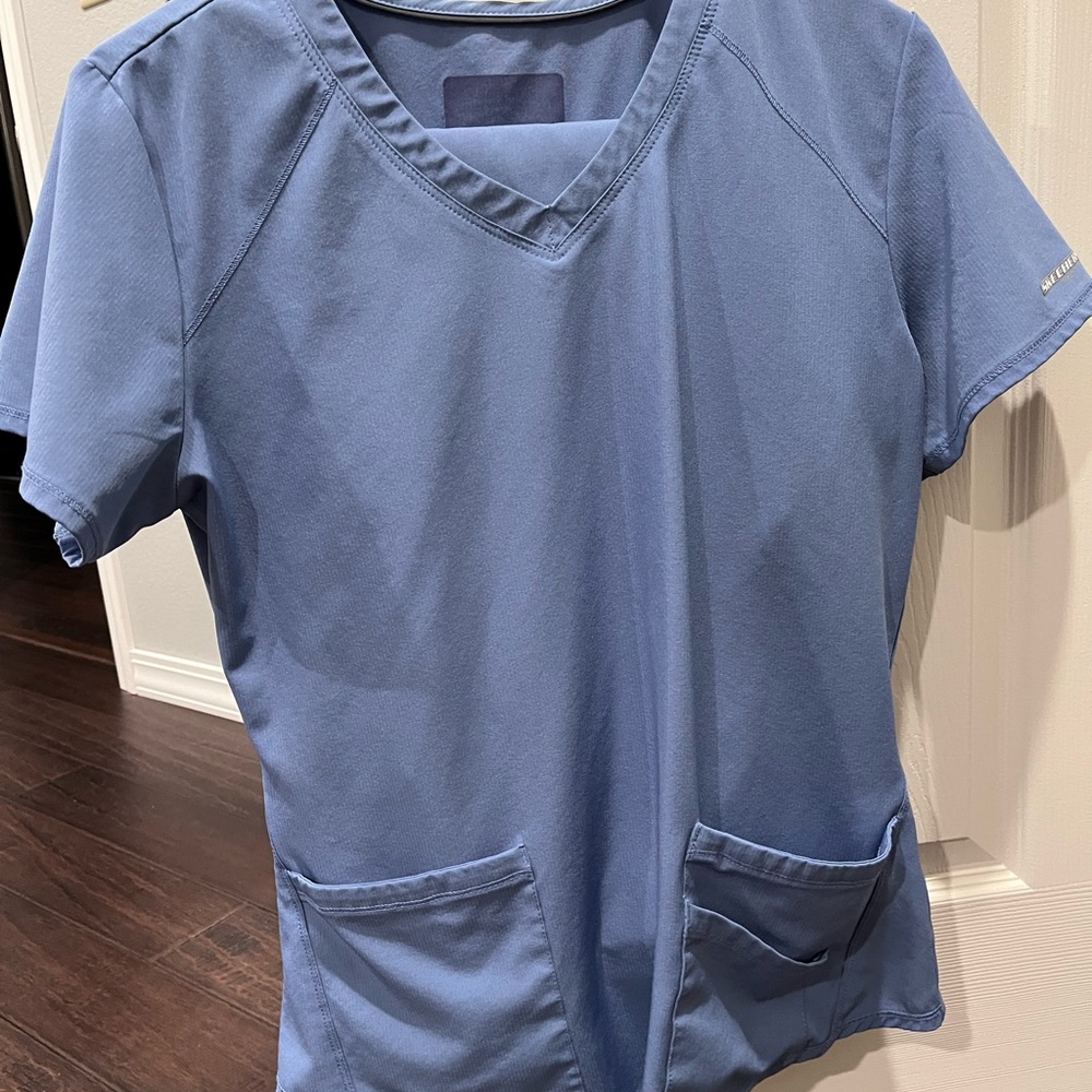 Skechers scrubs size M
